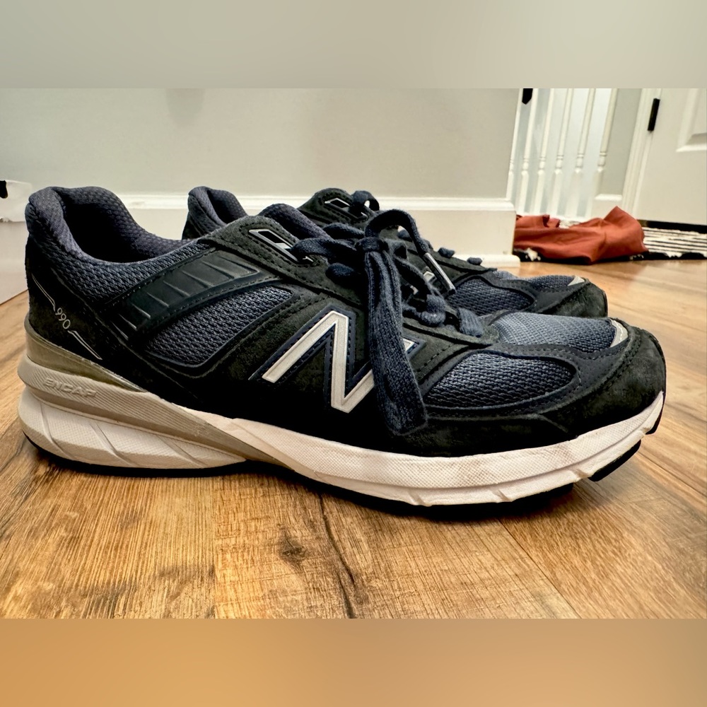 Women’s size 8 new balance Made in USA 990